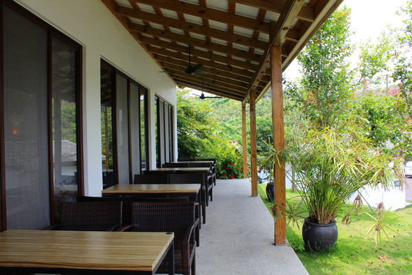 隱田山房~歲月靜好：[台南]週末好去處 >>>玉井芒果冰+白色教堂  隱田山房