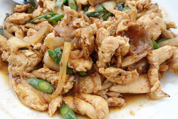 泰國南洋風高腳屋咖啡：沙挖低咖~泰國高腳屋 民俗村(輕食.泰式料理.飲品)