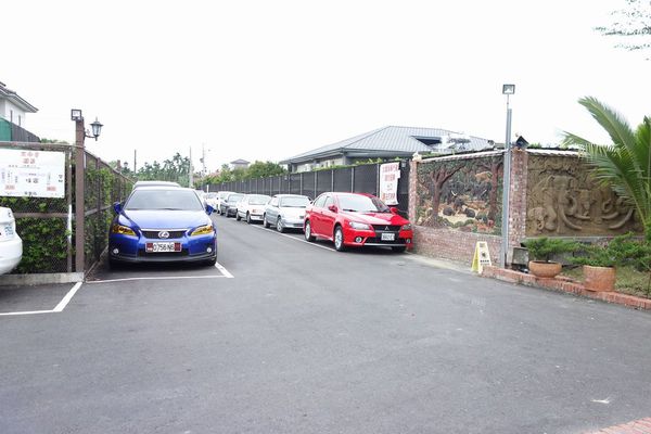 泰國南洋風高腳屋咖啡：沙挖低咖~泰國高腳屋 民俗村(輕食.泰式料理.飲品)