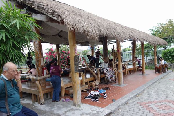 泰國南洋風高腳屋咖啡：沙挖低咖~泰國高腳屋 民俗村(輕食.泰式料理.飲品)