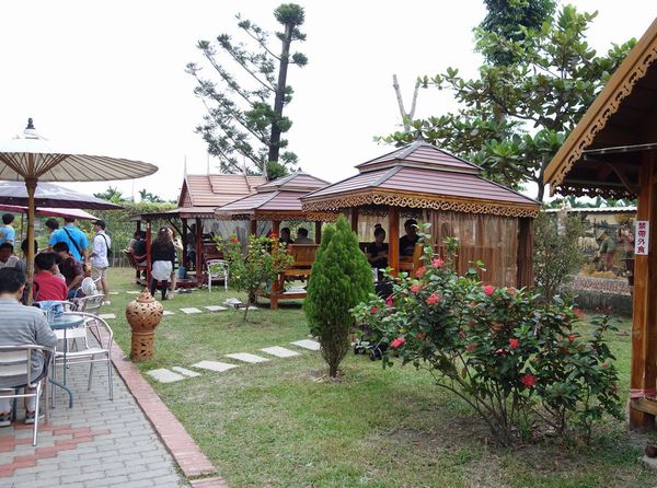 泰國南洋風高腳屋咖啡：沙挖低咖~泰國高腳屋 民俗村(輕食.泰式料理.飲品)