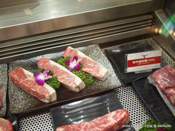 水武牛鮮切碳烤牛排館：【食記】台中水武牛鮮切碳烤牛排館@西屯 : 客製化選擇, 空間寬敞舒適, 烹調有一定水準