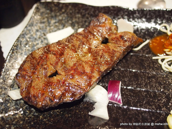 水武牛鮮切碳烤牛排館：【食記】台中水武牛鮮切碳烤牛排館@西屯 : 客製化選擇, 空間寬敞舒適, 烹調有一定水準