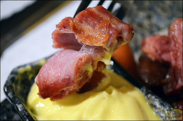 水武牛鮮切碳烤牛排館:台中西屯。水武牛炭燒牛排館/炭烤牛排專賣店。以克計價客製化現點鮮切自然牛。新開幕搶優惠