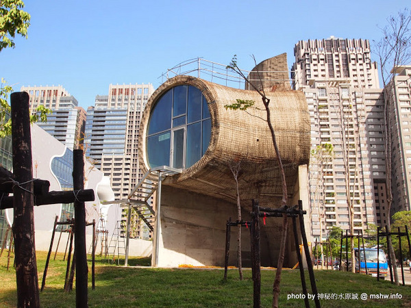 台中國家歌劇院:【景點】台中National Taichung Theater 臺中國家歌劇院@西屯捷運BRT新光/遠百 : Sound Cave 美聲涵洞落成!日本建築大師伊東豐雄設計的世界九大新地標