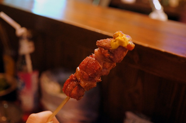 拾玖串燒酒場:(胖樺食記)台北市光復南路「拾玖串燒酒場」。海鮮串燒特色居酒屋適合放鬆小酌。