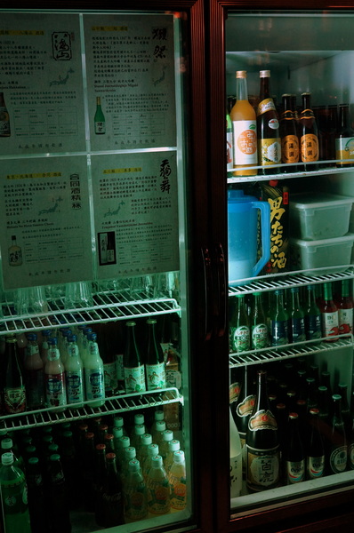 拾玖串燒酒場:(胖樺食記)台北市光復南路「拾玖串燒酒場」。海鮮串燒特色居酒屋適合放鬆小酌。