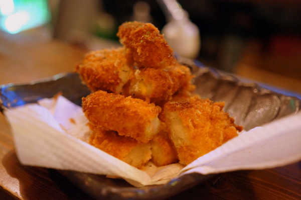 拾玖串燒酒場:(胖樺食記)台北市光復南路「拾玖串燒酒場」。海鮮串燒特色居酒屋適合放鬆小酌。