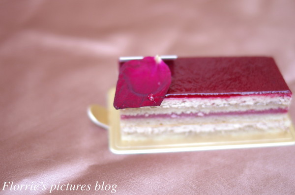 無二WUnique法式甜點烘焙坊:台北大安區美食~WUnique Pâtisserie 無二烘焙工作室(再訪)~淡雅的花香調蛋糕