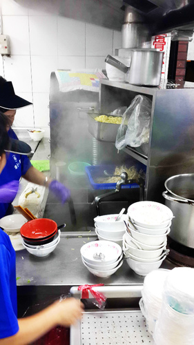 楊記排骨酥麵：【羽諾食記】楊記排骨酥