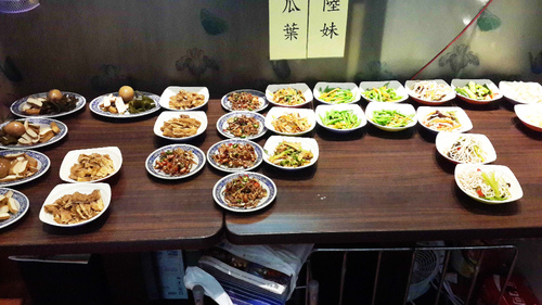 面麵俱到麵食館：【羽諾食記】吳興商圈~面麵具到