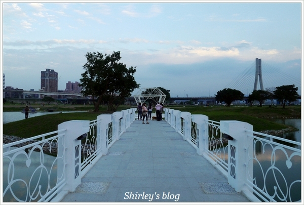 大臺北都會公園幸福水漾花園：大台北都會公園‧婚紗廣場