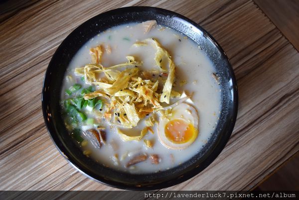 赤初 杭州酒釀麻辣麵食(旗艦店)：★台電大樓赤初-杭州酒釀麻辣麵食旗艦店(ipeen口碑)