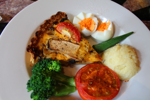 岸本絹花 莊園茶館：[台南]英國早午茶時光 岸本絹花 莊園茶館