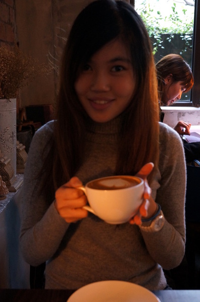 2J CAFE：(胖樺食記)台北市捷運大安森林公園站韓系咖啡廳2J Café。好咖啡伴隨一整天的寧靜愜意。