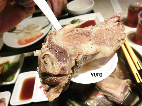 新萬利肉骨茶(中友百貨):【口碑券§第78彈】馬來西亞經典美食~你今天想吃哪道? 海南雞V.S皇家肉骨茶@新萬利肉骨茶(中友百貨)