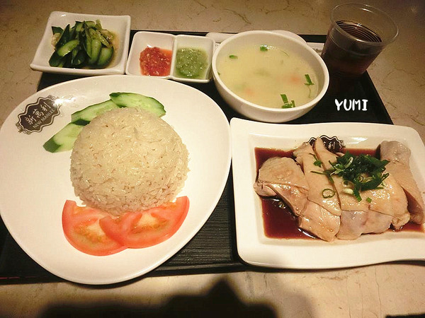 新萬利肉骨茶(中友百貨):【口碑券§第78彈】馬來西亞經典美食~你今天想吃哪道? 海南雞V.S皇家肉骨茶@新萬利肉骨茶(中友百貨)