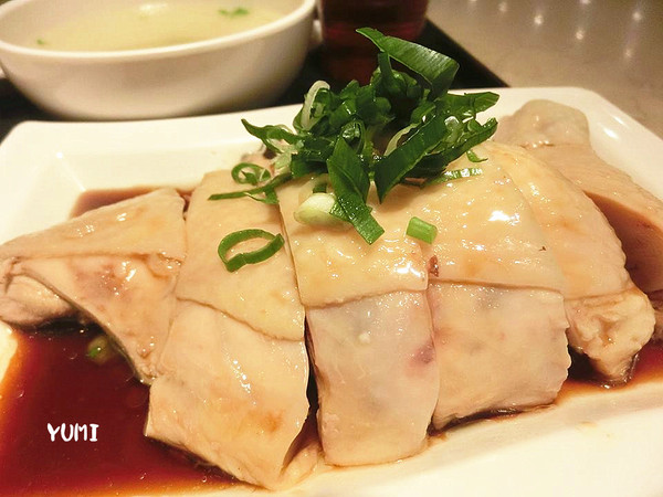 新萬利肉骨茶(中友百貨):【口碑券§第78彈】馬來西亞經典美食~你今天想吃哪道? 海南雞V.S皇家肉骨茶@新萬利肉骨茶(中友百貨)