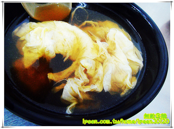 集鮮蝦仁飯:【台南-永康區】平民美食..柴魚拌飯+蝦仁..好吃! 大推鴨蛋湯!~《集鮮蝦仁飯》