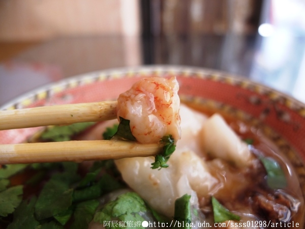 黃氏蝦仁肉圓:【美食特搜。台南中西區】黃氏蝦仁肉圓。招牌火燒蝦肉圓 現撈現做 數量不定 百年傳承的好滋味