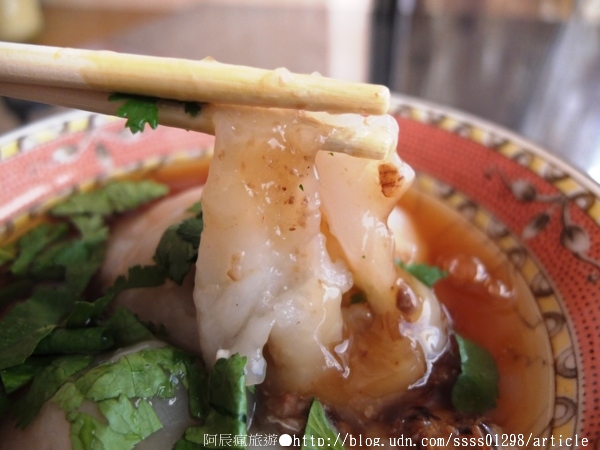 黃氏蝦仁肉圓:【美食特搜。台南中西區】黃氏蝦仁肉圓。招牌火燒蝦肉圓 現撈現做 數量不定 百年傳承的好滋味