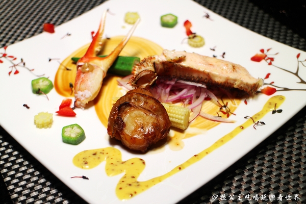 鼎膾一品涮涮鍋:大安‧信義商業午餐『鼎膾北海道毛蟹專賣店』水信玄餅/晶凍蟹肉蓋飯