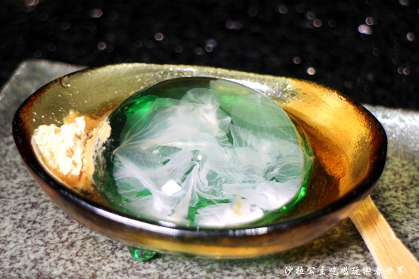 鼎膾一品涮涮鍋:大安‧信義商業午餐『鼎膾北海道毛蟹專賣店』水信玄餅/晶凍蟹肉蓋飯