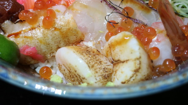 鼎膾一品涮涮鍋:【台北美食】超級無敵海景生魚丼@捷運信義安和站