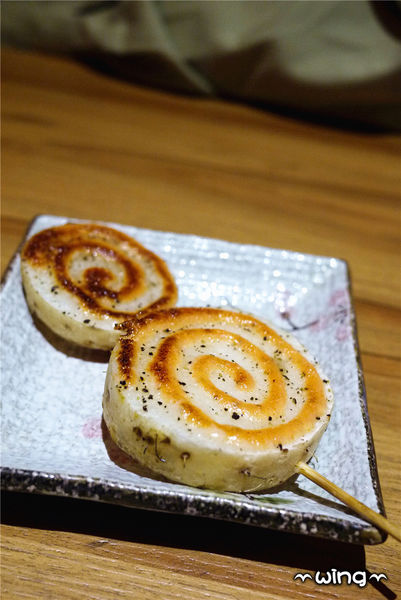 顛 居酒屋(長安店)：［台北中山］氣氛很high的【顛 居酒屋(長安店)】。明太子爆漿雞翅.棒棒糖/炸雞/烤香魚/炒烏龍麵體驗(松江南京站。長安東路美食)