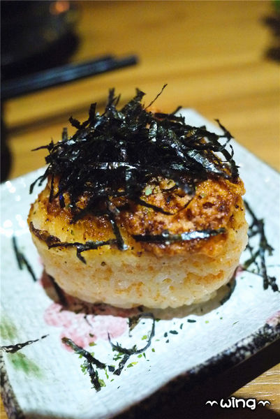 顛 居酒屋(長安店)：［台北中山］氣氛很high的【顛 居酒屋(長安店)】。明太子爆漿雞翅.棒棒糖/炸雞/烤香魚/炒烏龍麵體驗(松江南京站。長安東路美食)