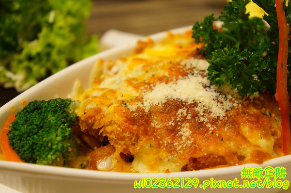 奶奶的熊熊：【台南-安平區】熊熊x童話..精緻套餐不精緻!~