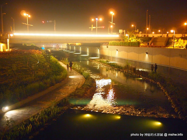 客家圓樓:【景點】苗栗客家圓樓 : 後龍高鐵捷運HSR : 福建土樓在台灣!造型獨特,適合拍照的新景點