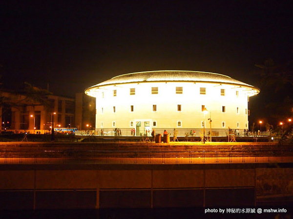 客家圓樓:【景點】苗栗客家圓樓 : 後龍高鐵捷運HSR : 福建土樓在台灣!造型獨特,適合拍照的新景點