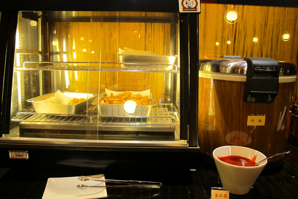 福豆屋(德安店)：[台南]壽喜燒X鐵板燒雙重滿足 福豆屋(德安店)