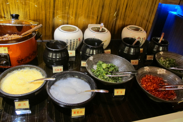 福豆屋(德安店)：[台南]壽喜燒X鐵板燒雙重滿足 福豆屋(德安店)