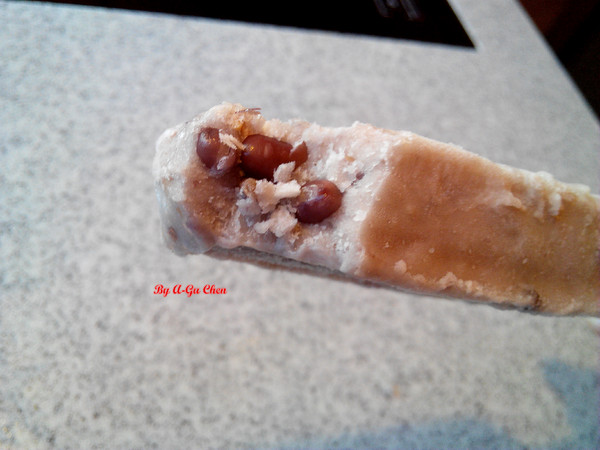 福豆屋(德安店)：【臺南Ω東區】福豆屋（德安店）。高ＣＰ值的壽喜燒與多種鐵板燒一次吃到飽，還能盡情享用哈根達斯和明治冰品