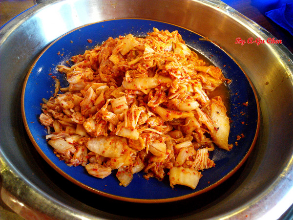 福豆屋(德安店)：【臺南Ω東區】福豆屋（德安店）。高ＣＰ值的壽喜燒與多種鐵板燒一次吃到飽，還能盡情享用哈根達斯和明治冰品