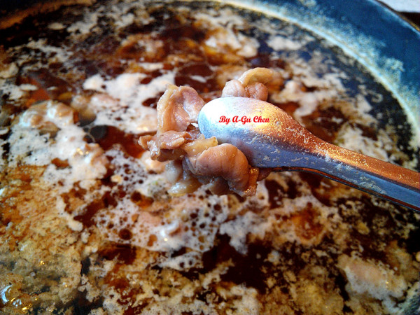 福豆屋(德安店)：【臺南Ω東區】福豆屋（德安店）。高ＣＰ值的壽喜燒與多種鐵板燒一次吃到飽，還能盡情享用哈根達斯和明治冰品