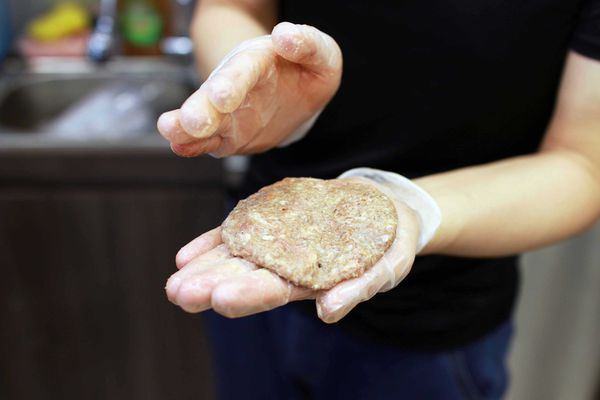 【台北車站】寶舖黃金炙燒吐司-創意吐司輕食料理-台北後火車站