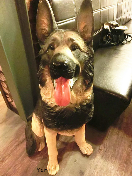 大哥漢堡：【邀稿】逢甲夜市犯規美食報到♥讓你落下巴的霸氣美味漢堡@大哥漢堡