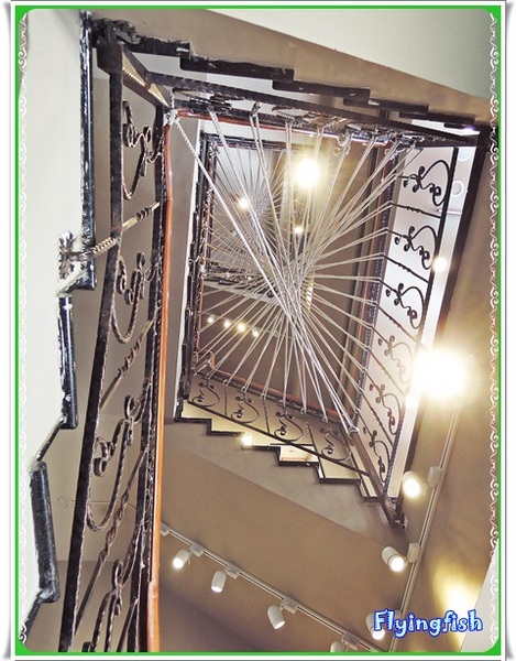 統一星巴克保安門市:✜ 少少花費、大大享受滴老宅歐式咖啡館-「Starbucks Coffee 保安門市」❤~