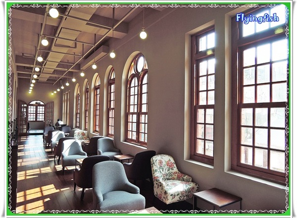 統一星巴克保安門市:✜ 少少花費、大大享受滴老宅歐式咖啡館-「Starbucks Coffee 保安門市」❤~