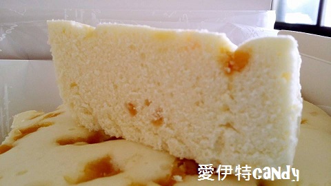 咸豐本舖：『咸豐本舖水蒸蛋糕』甜而不膩，在吃幾口都不覺得有負擔!