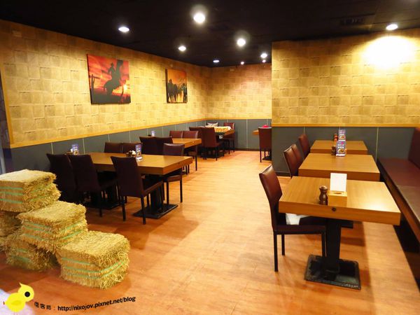 【新莊】牛仔部落火烤厚切牛排-自助平價牛排