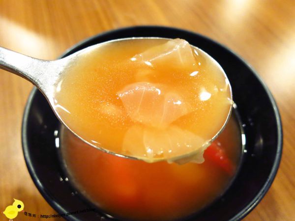 【新莊】牛仔部落火烤厚切牛排-自助平價牛排