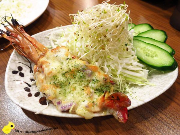 【新莊】牛仔部落火烤厚切牛排-自助平價牛排