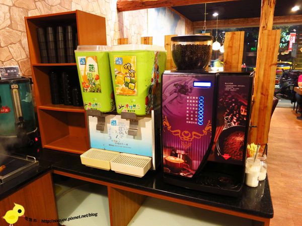 【新莊】牛仔部落火烤厚切牛排-自助平價牛排