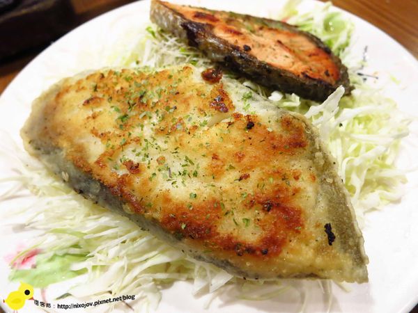 【新莊】牛仔部落火烤厚切牛排-自助平價牛排