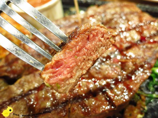 【新莊】牛仔部落火烤厚切牛排-自助平價牛排
