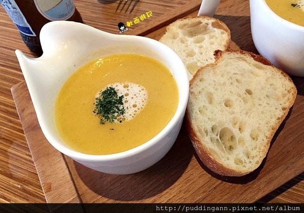 2016-06-22 13.06.23.jpg